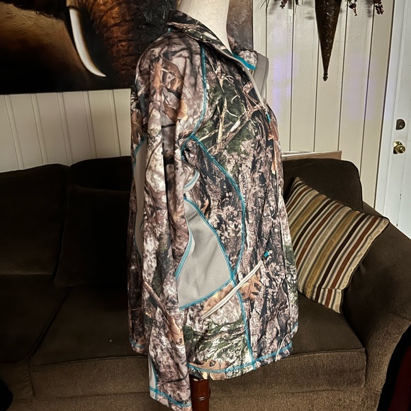 Cabelas • Camouflage • Green/ Brown • Women’s • Size Large • Jacket - Picture 15 of 16